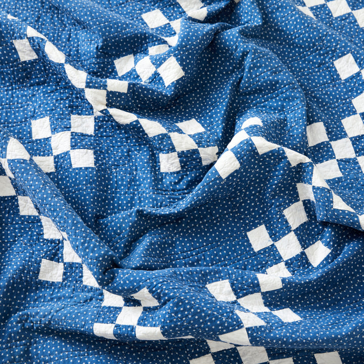 Antique Reverse Single Irish Chain Quilt, circa 1890