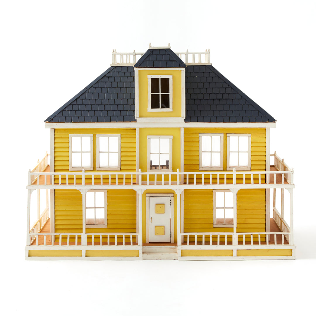 Vintage Victorian Dollhouse