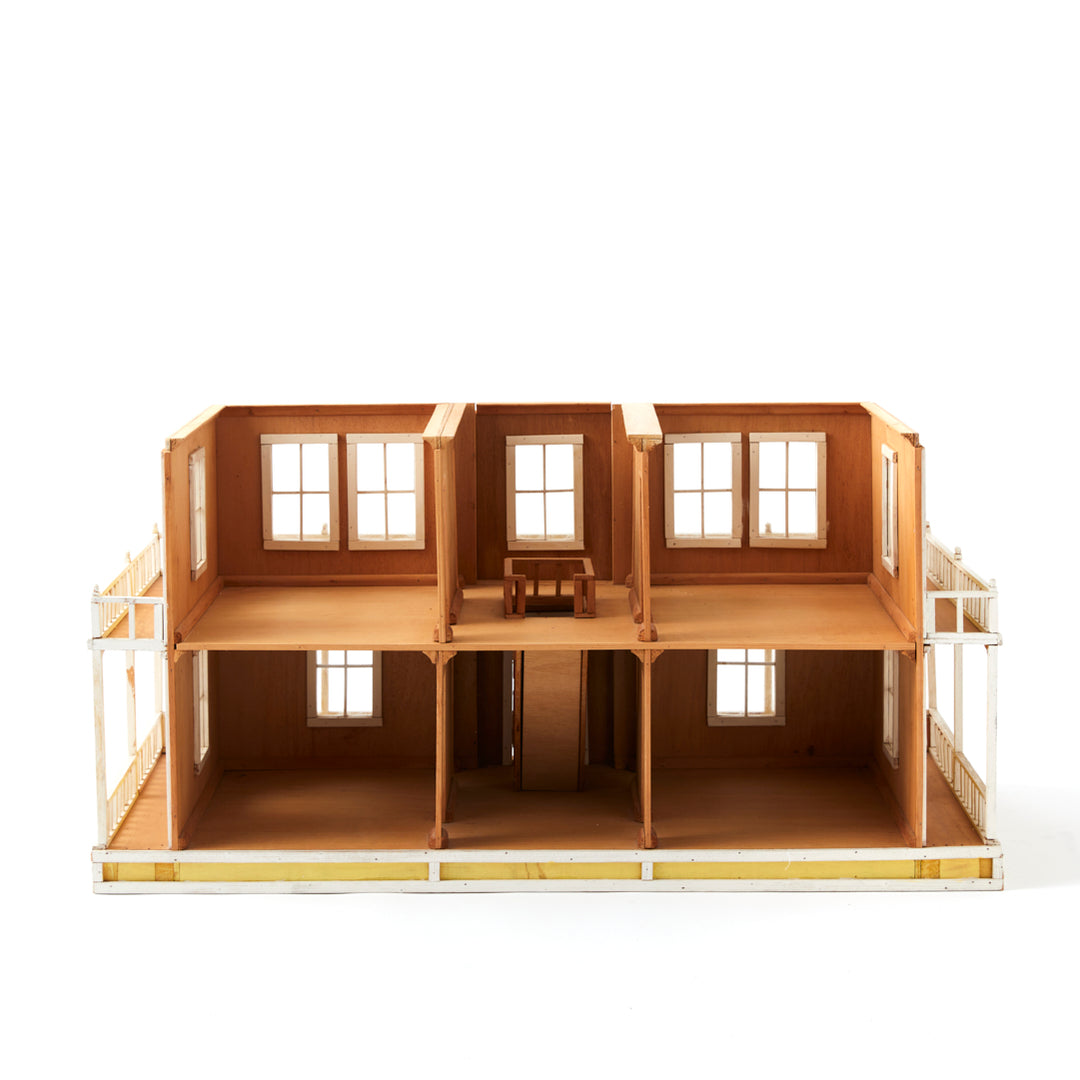 Vintage Victorian Dollhouse