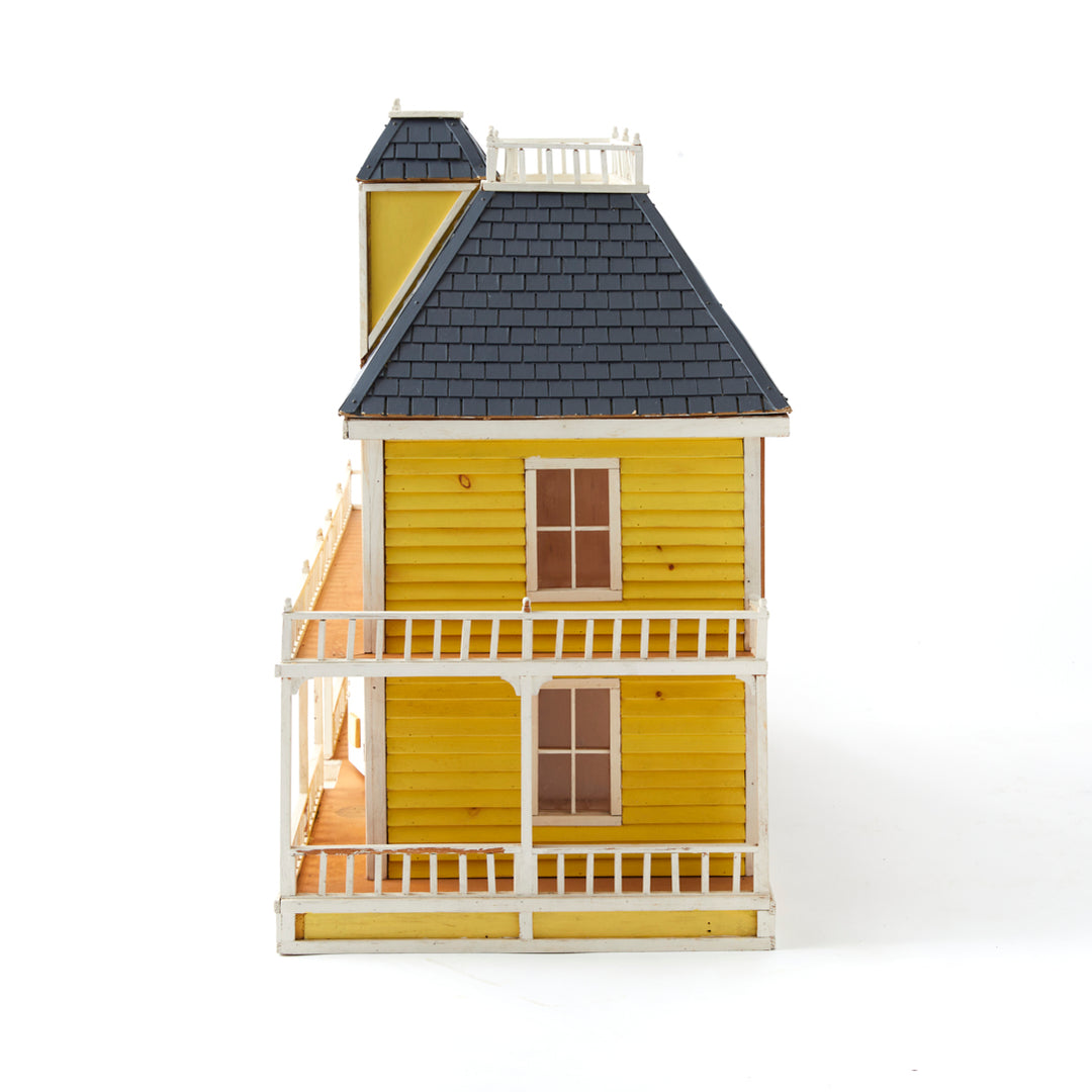 Vintage Victorian Dollhouse