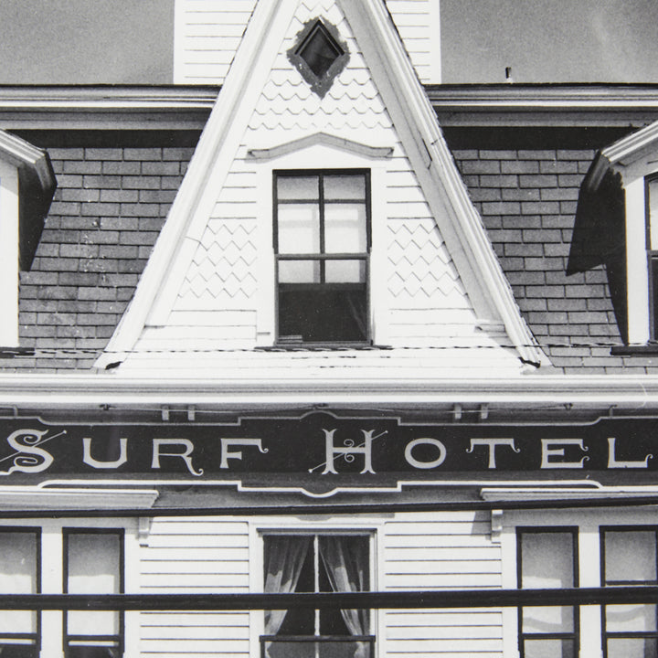 Klaus Gemming, The Surf Hotel