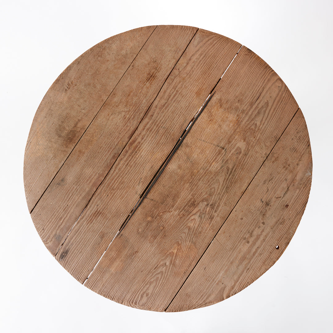 Early 20th Century New England Splayed Leg Table