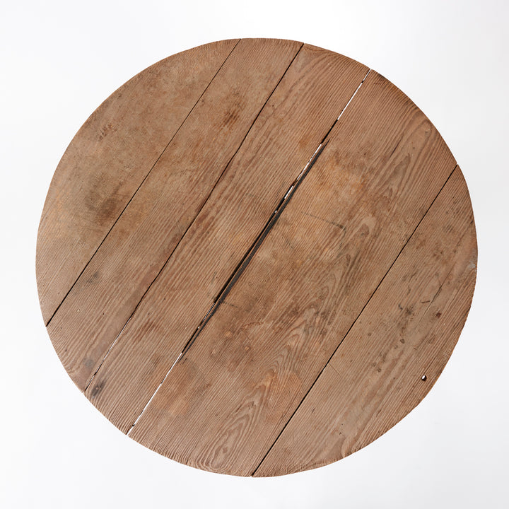 Early 20th Century New England Splayed Leg Table