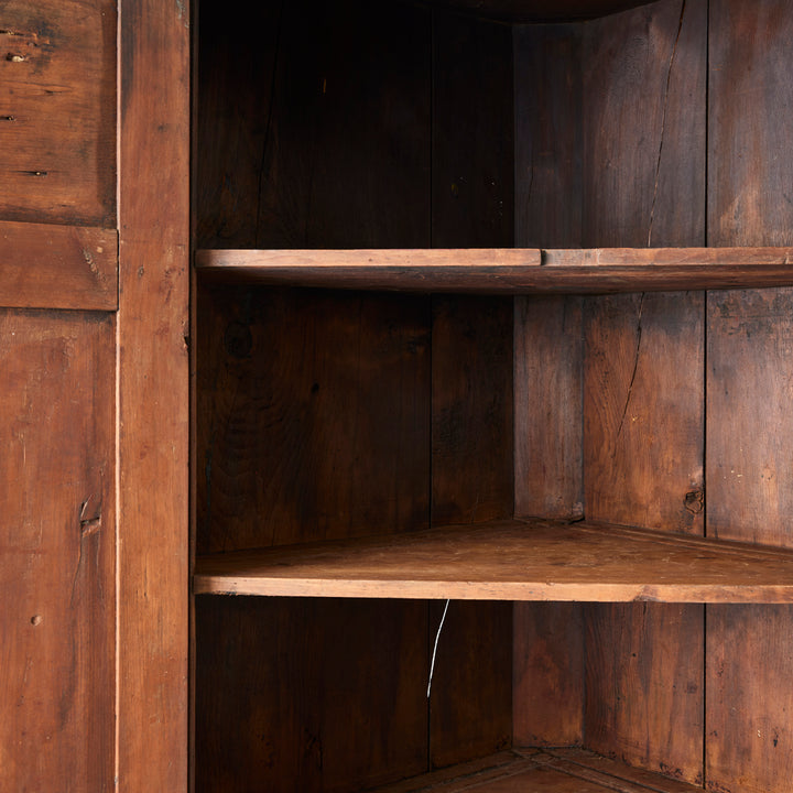 Antique American Corner Cabinet, 19th Century