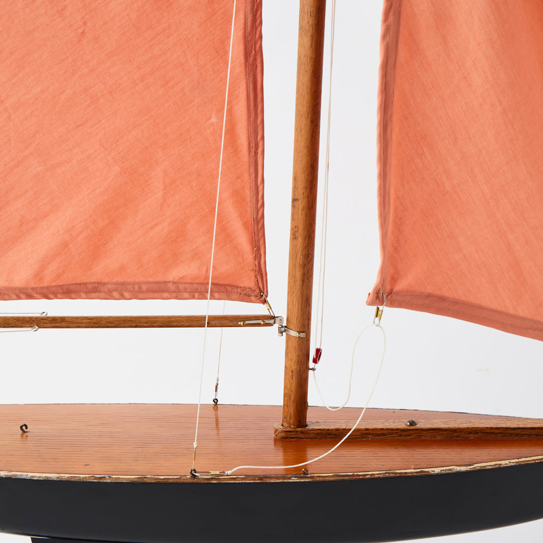 Vintage Pond Boat Model