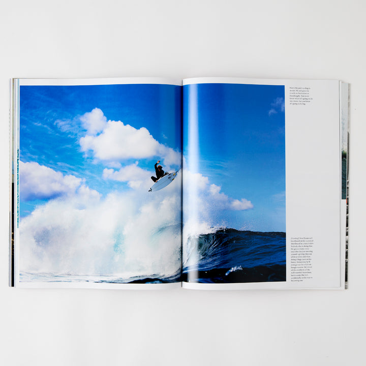 The Surfer’s Journal, Volume 32 No. 4