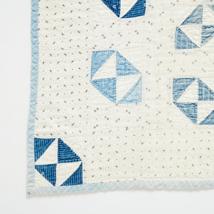 Early 20th Century Antique Amish Quilt