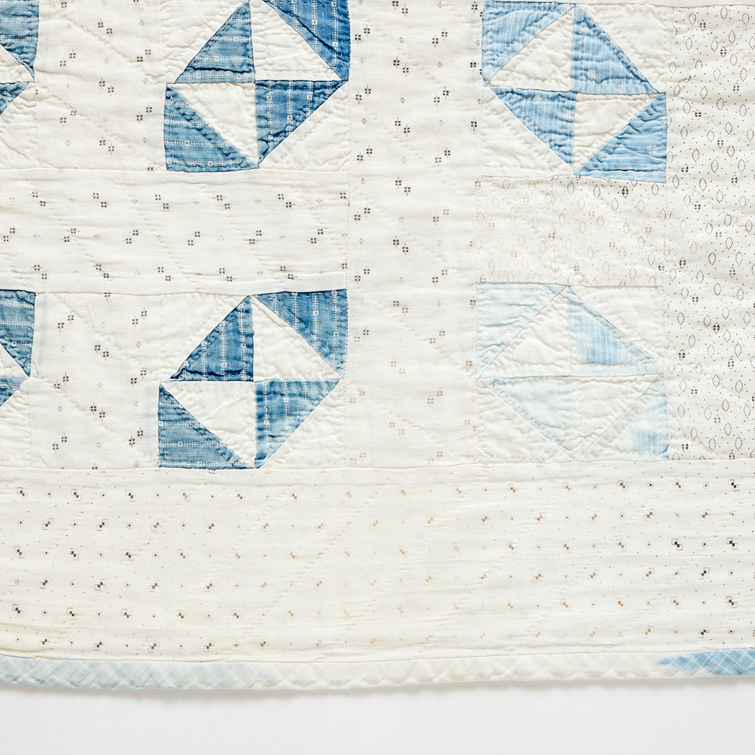 Early 20th Century Antique Amish Quilt
