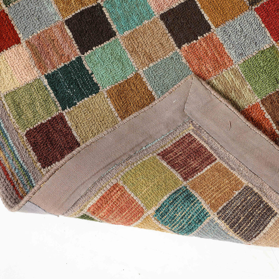 Handmade New England Hooked Rug, circa 1960