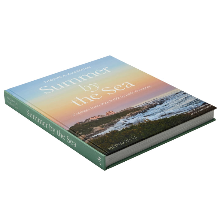 Summer by the Sea: Cottages from Watch Hill to Little Compton