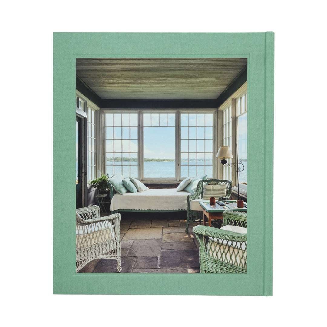 Summer by the Sea: Cottages from Watch Hill to Little Compton