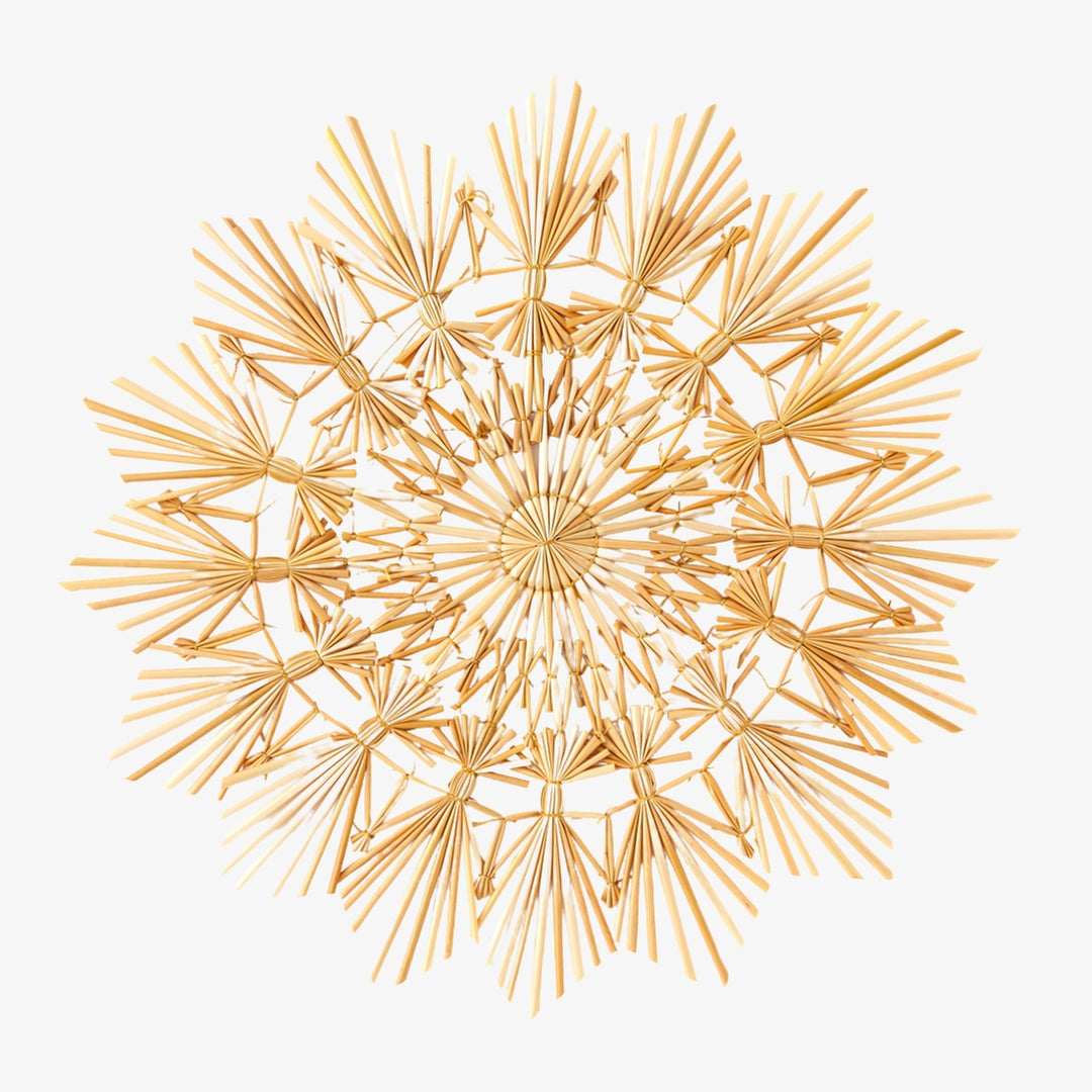 Large Scandinavian Straw Star