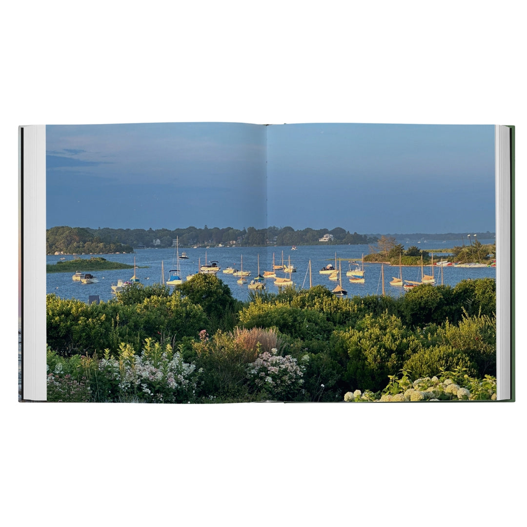 Summer by the Sea: Cottages from Watch Hill to Little Compton