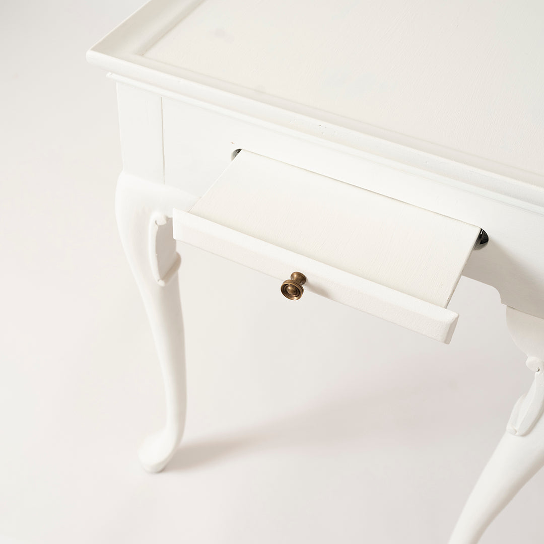 Vintage Queen Anne Style Table