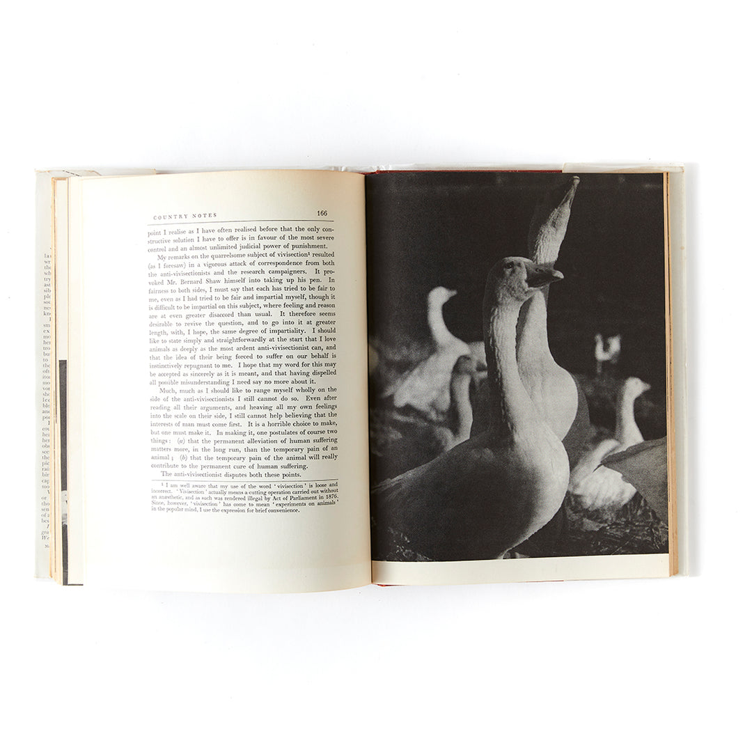 Vita Sackville-West, Country Notes, first edition