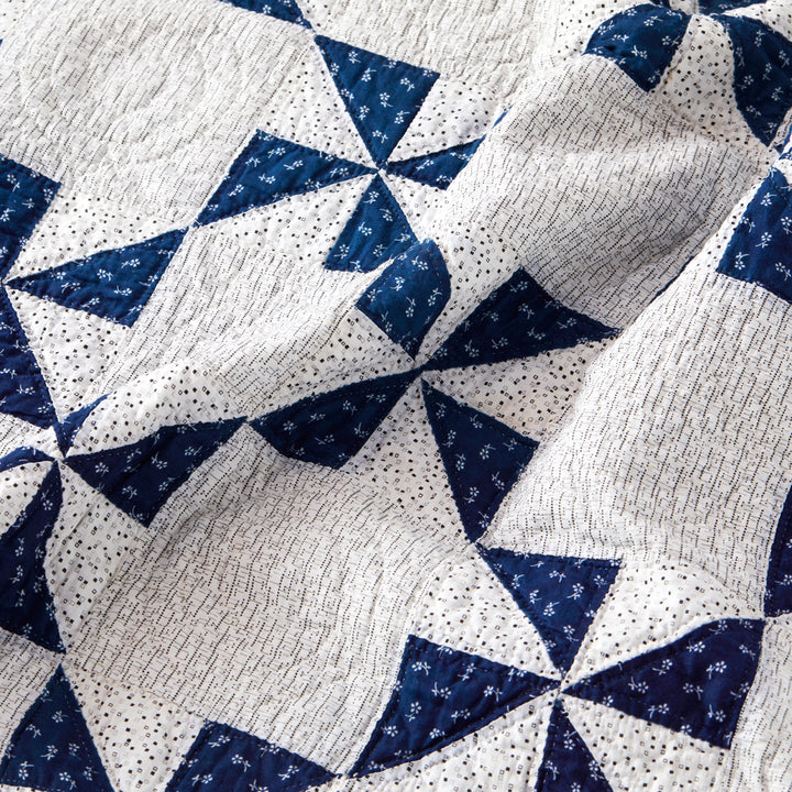 Antique Windmill/Pinwheel Quilt, Circa 1880