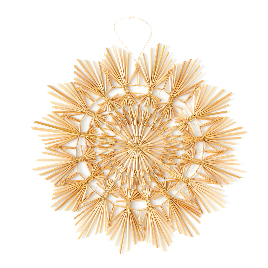 Large Scandinavian Straw Star