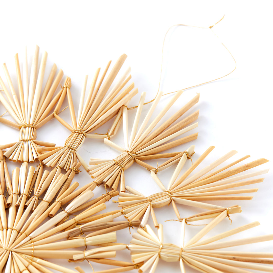 Large Scandinavian Straw Star